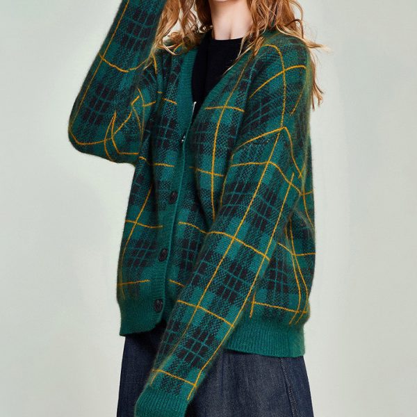 Women's V-neck classic buckle plaid stripe women's knitted cardigan sweater